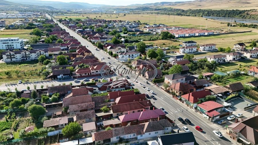 Casă cu 4 camere cu Canalizare în Florești