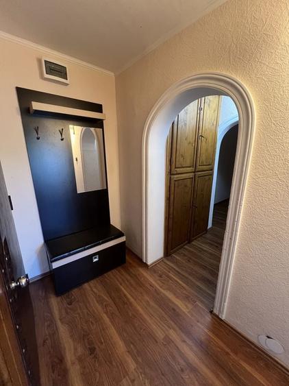 Apartament cu 3 camere decomandat în Rogerius