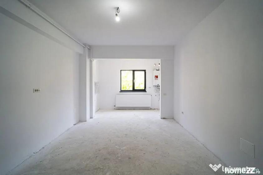 Apartament cu 2 camere semidecomandat în Păcii