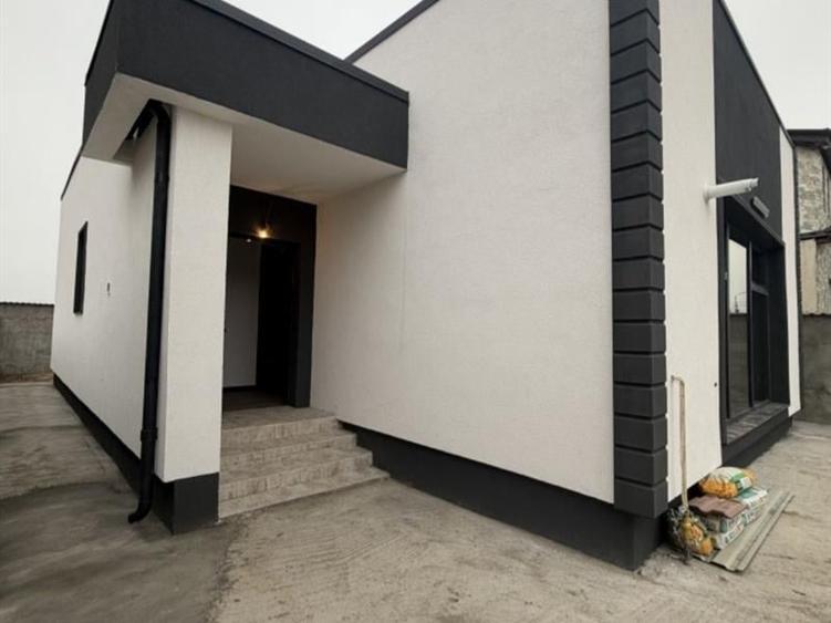 Casă individuală cu 3 camere cu Teren 375 Mp în Brestei