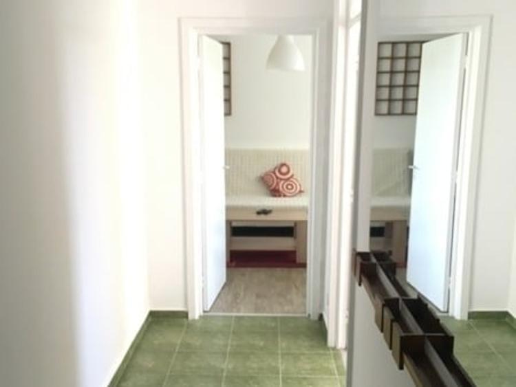 Apartament cu 2 camere decomandat în Arcul de Triumf