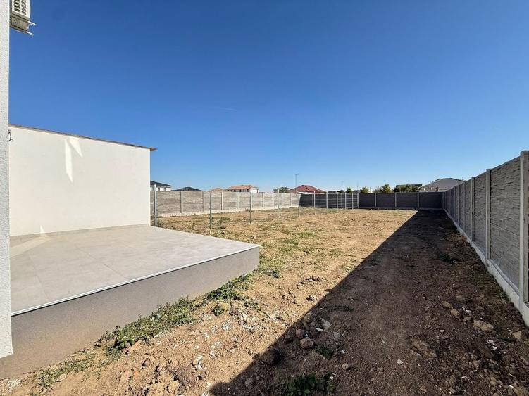 Duplex cu 3 camere cu Canalizare în Moșnița Nouă