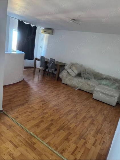 Garsonieră decomandată în Central