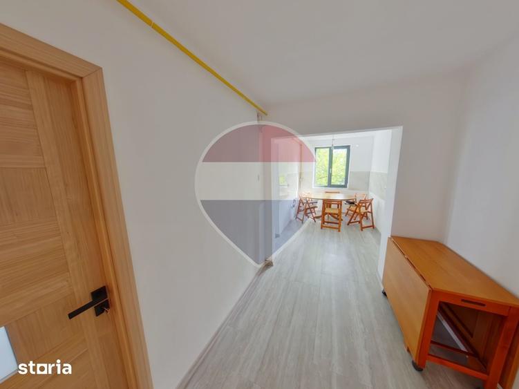 Apartament cu 2 camere decomandat în Central