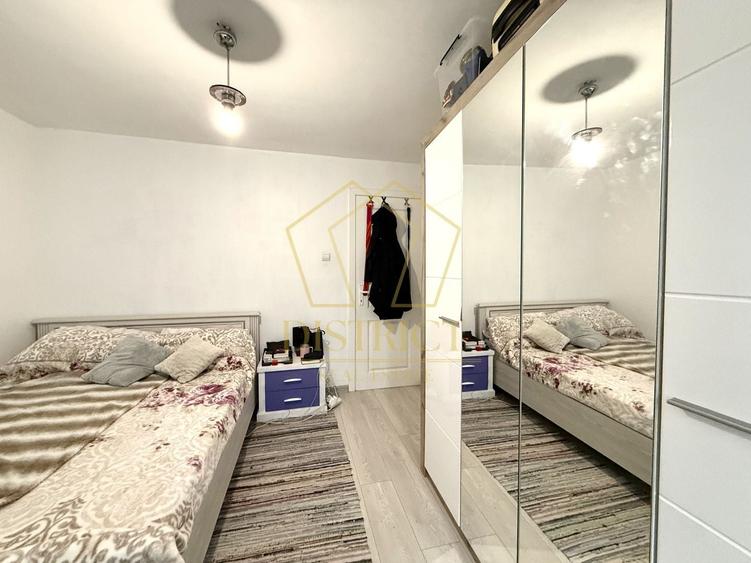Apartament cu 3 camere decomandat, mobilat în Soarelui