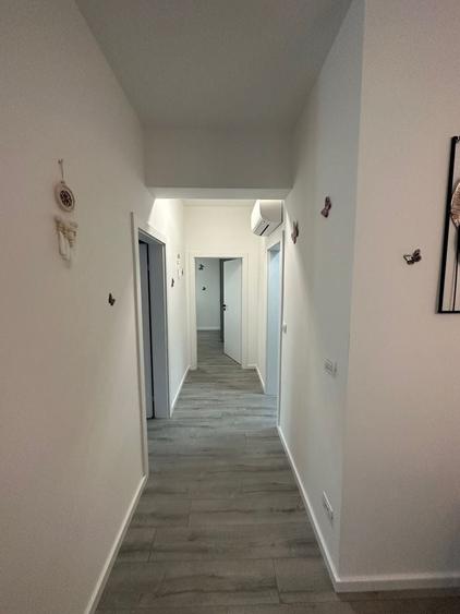 Apartament cu 3 camere decomandat în Aradului