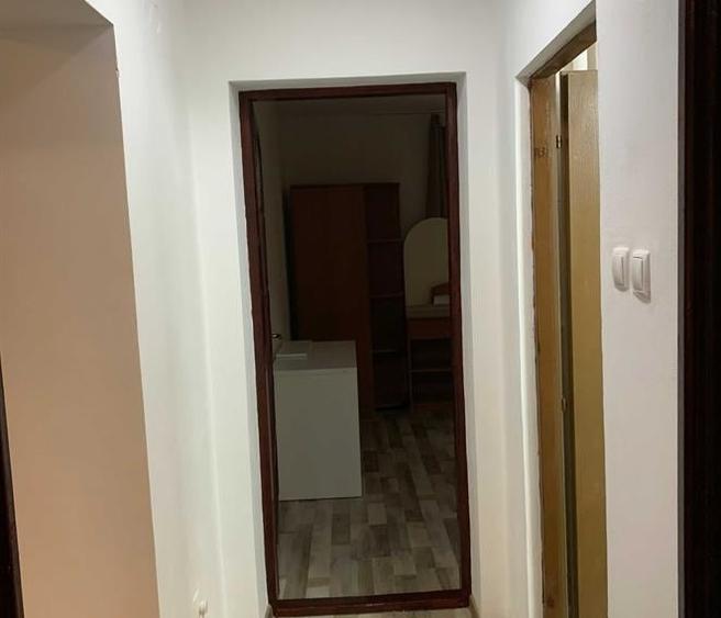 Apartament cu 3 camere semidecomandat în Parcul Circului