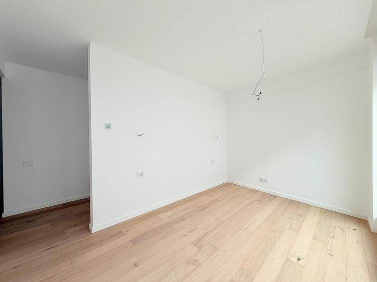 Apartament cu 4 camere decomandat în Timpuri Noi