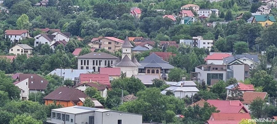 Teren de 1000 mp, în Bucium