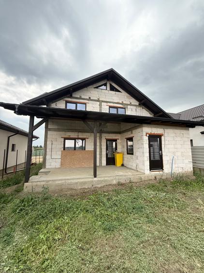 Casă cu 4 camere în Prelipca