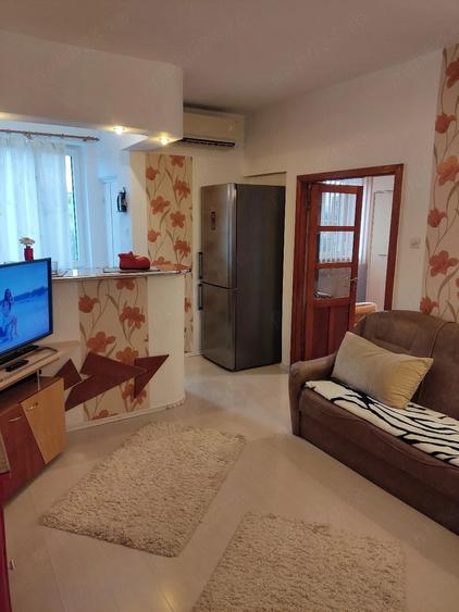 Apartament cu 2 camere semidecomandat în Gojdu