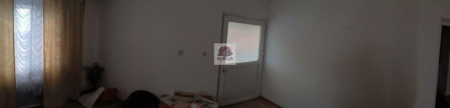 Casă individuală cu 9 camere cu Canalizare în Mărăcineanu