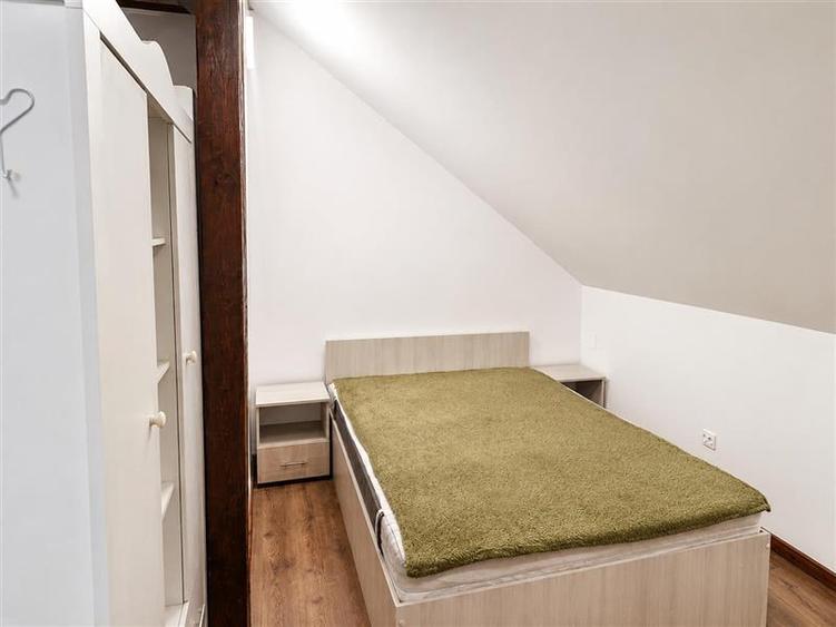 Casă individuală cu 2 camere cu Teren 350 Mp în Craiter