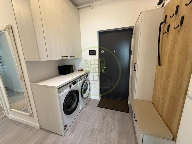 Apartament cu 3 camere, mobilat în Rovine