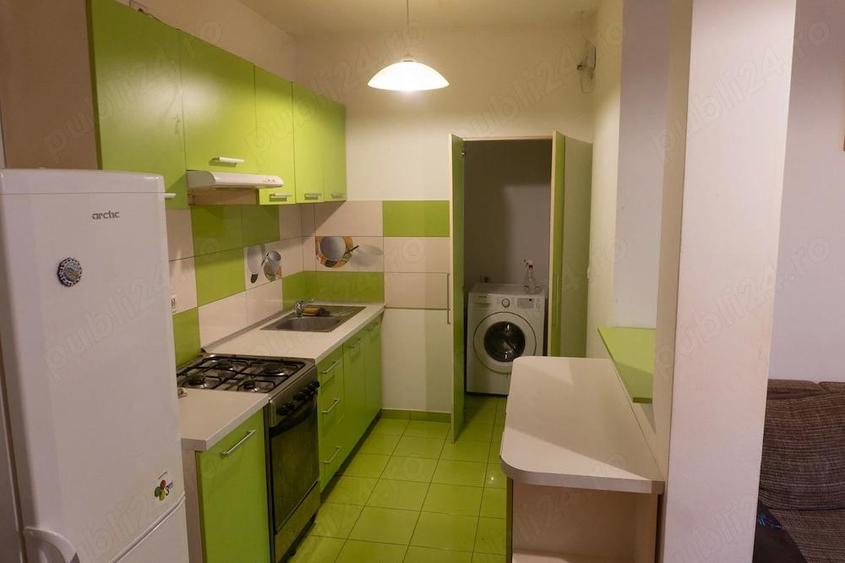 Apartament cu 3 camere decomandat în Steaua