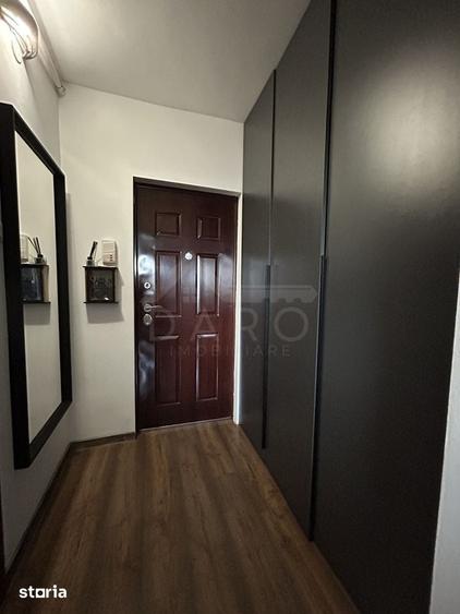 Apartament cu 3 camere decomandat în Criș