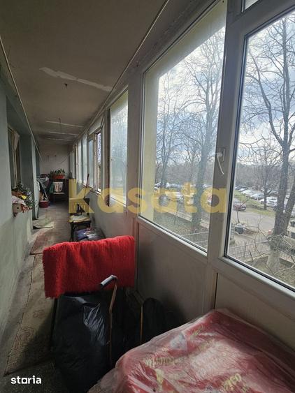Apartament cu 2 camere semidecomandat în Titan