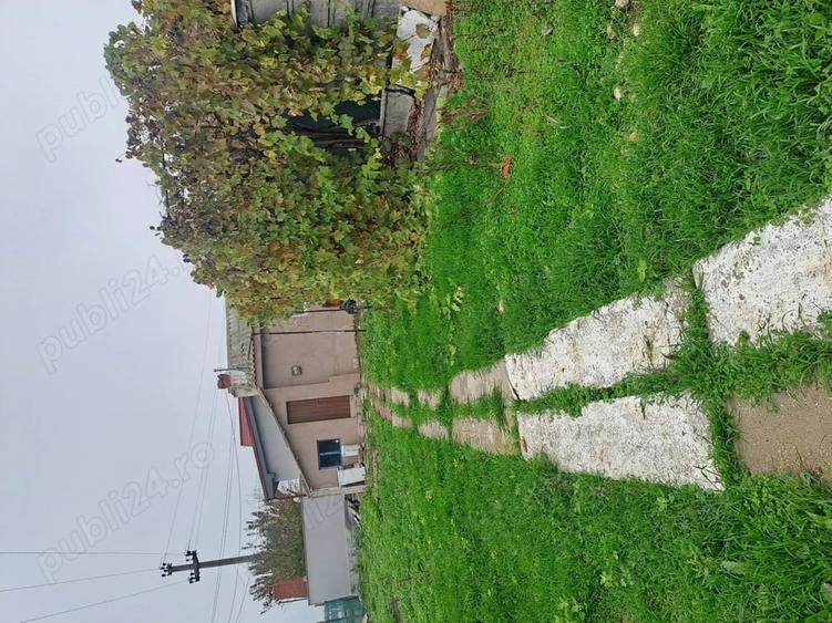 Casă cu 2 camere cu Teren 300 Mp în Nazarcea