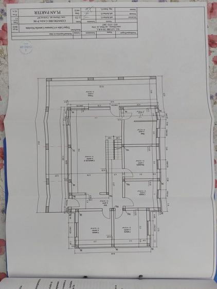 Casă cu 4 camere în Cuvin