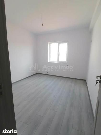 Casă cu 5 camere cu Canalizare în Rahova