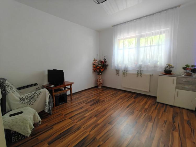 Apartament 3 camere, parter de vila, 2 parcari | zona Ceta - 5