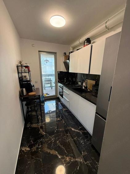 Apartament cu 2 camere decomandat, mobilat în Văcăresti