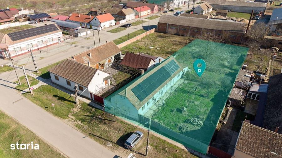 Casă cu 3 camere cu Canalizare în Central