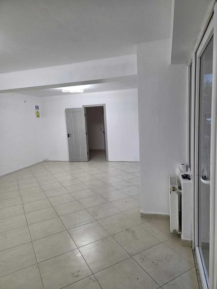 Spațiu comercial, de 55 mp, în Militari