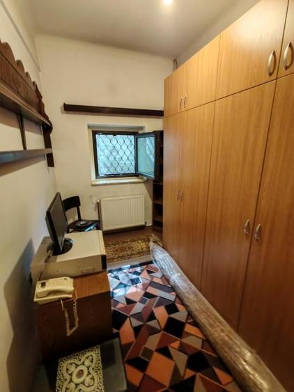 Apartament cu 3 camere semidecomandat în Grădina Icoanei
