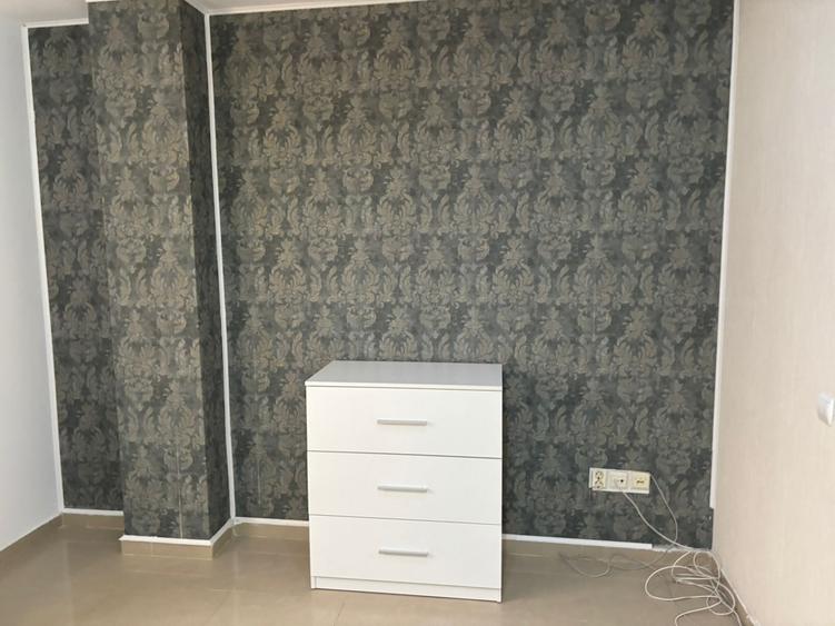 Apartament cu 3 camere decomandat, mobilat în Oancea