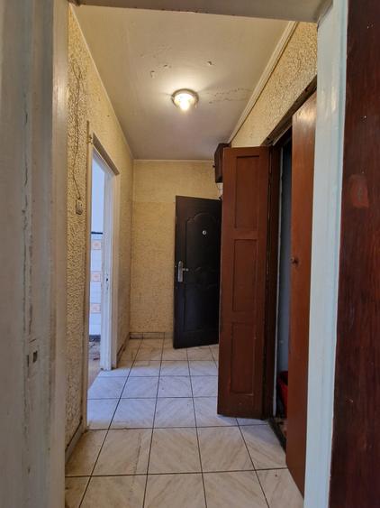 Apartament cu 2 camere semidecomandat în Tomis III