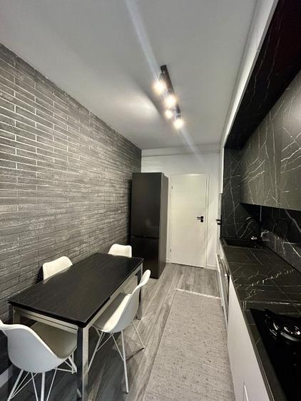 Apartament cu 2 camere decomandat în Berceni