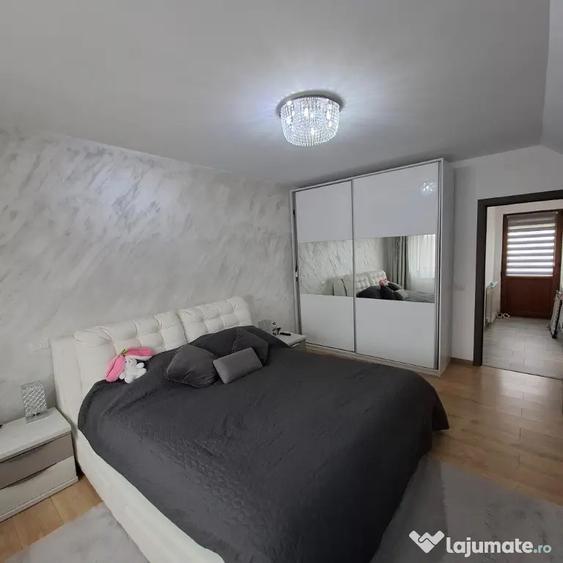 Casă cu 4 camere cu Teren 360 Mp în Sud