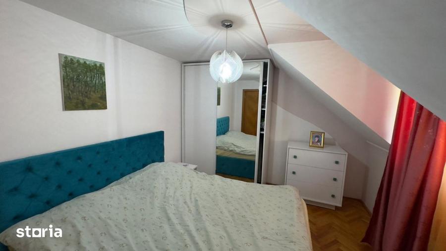 Casă cu 7 camere cu Teren 1388 Mp în Bradu
