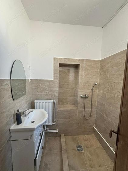 Apartament cu 2 camere în Coman