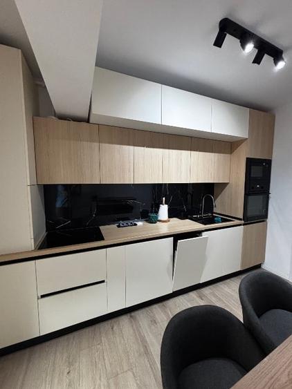 Apartament cu 2 camere decomandat, mobilat în Apărătorii Patriei