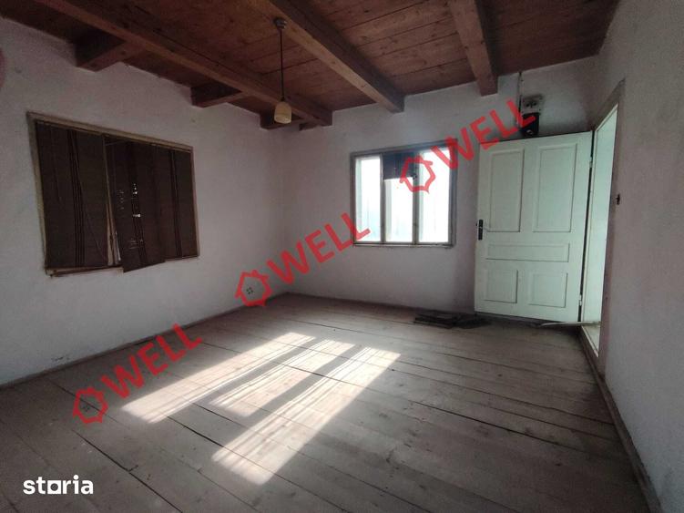 Casă cu 2 camere cu Teren 1440 Mp în Zăbala