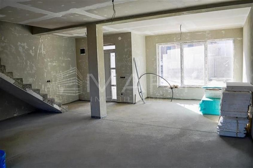Duplex cu 4 camere cu Teren 240 Mp în Șura Mică