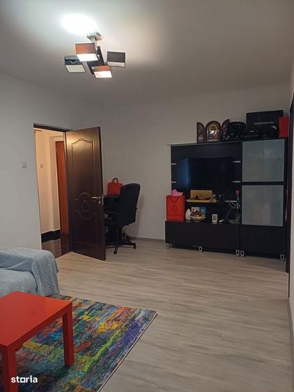 Apartament cu 2 camere semidecomandat în Drumul Taberei — fotografia 1