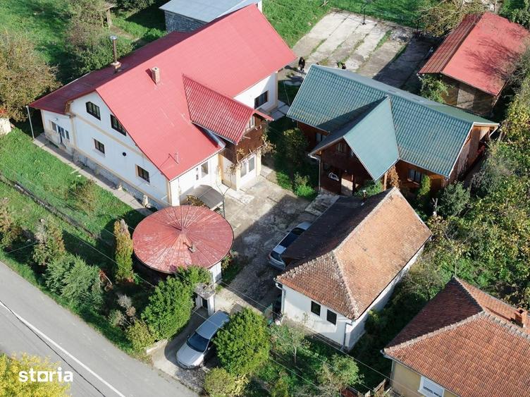 Casă cu 6 camere cu Teren 5995 Mp în Hidiș