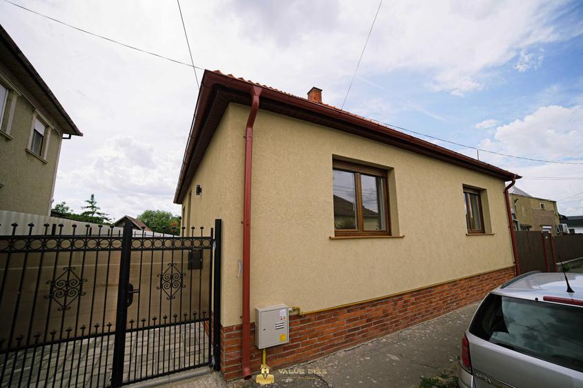 Casă cu 3 camere în Central