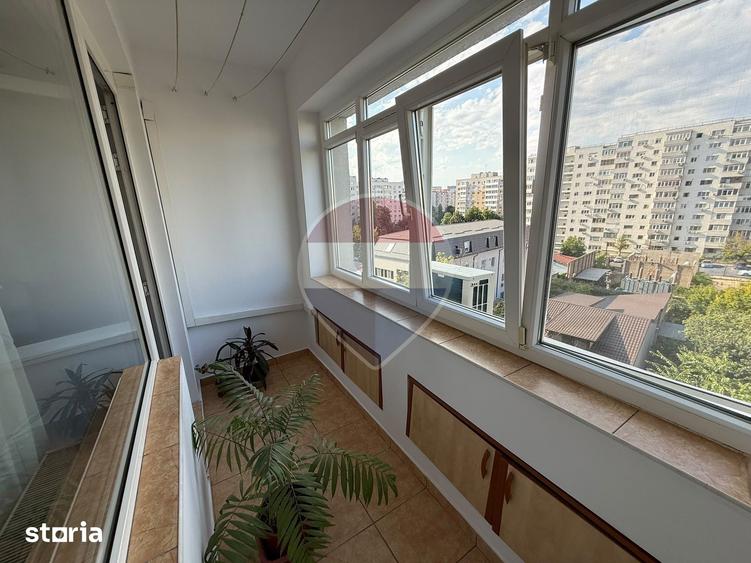 Apartament cu 2 camere decomandat în Titan