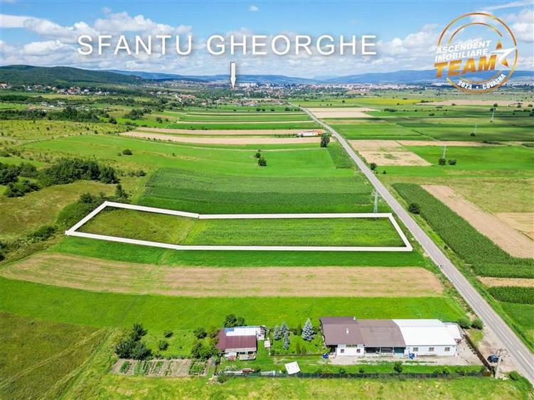 Teren Construcții extravilan de 7400 mp, în Sâncraiu