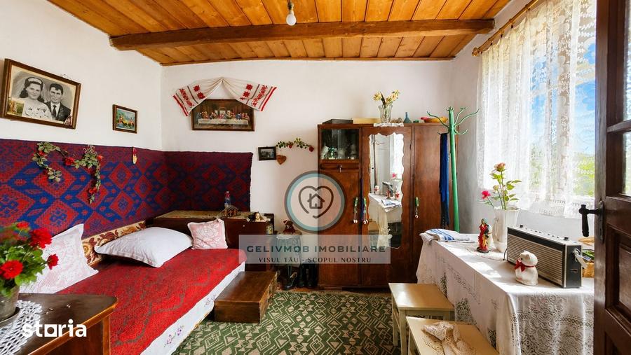 Casă cu 4 camere cu Teren 330 Mp în Malamuc