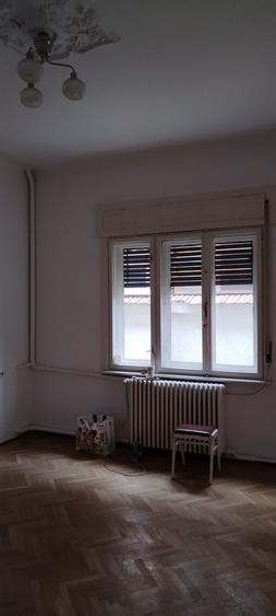 Casă cu 4 camere cu Teren 204 Mp în Floreasca