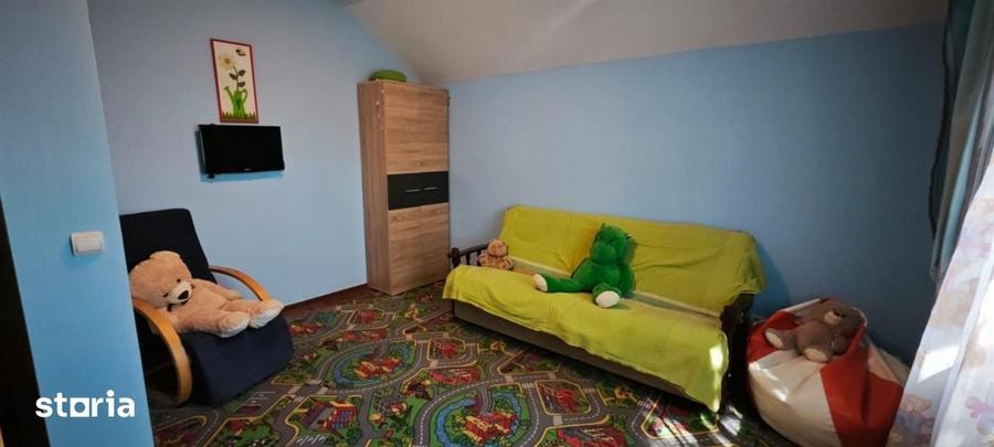 Apartament cu 5 camere în Ciurea