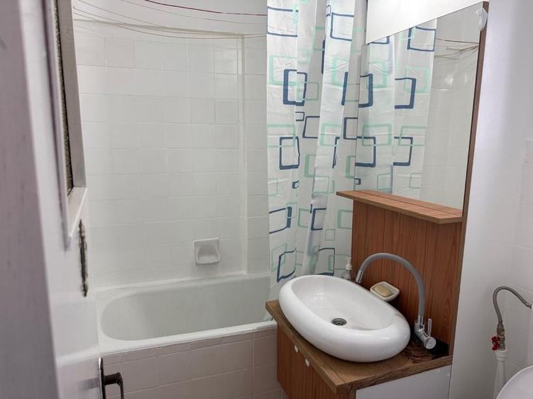 Apartament cu 3 camere decomandat în Ultracentral