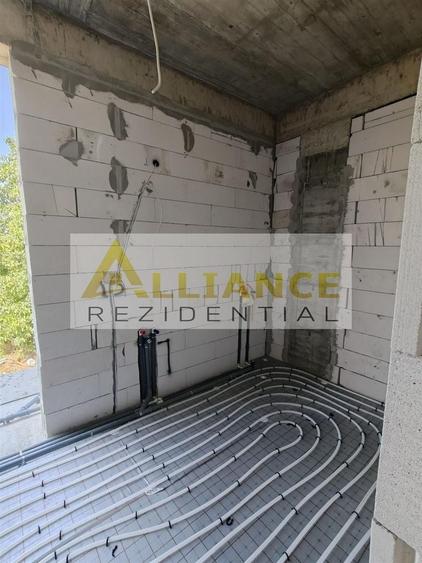 Casă individuală cu 5 camere cu Canalizare în Central