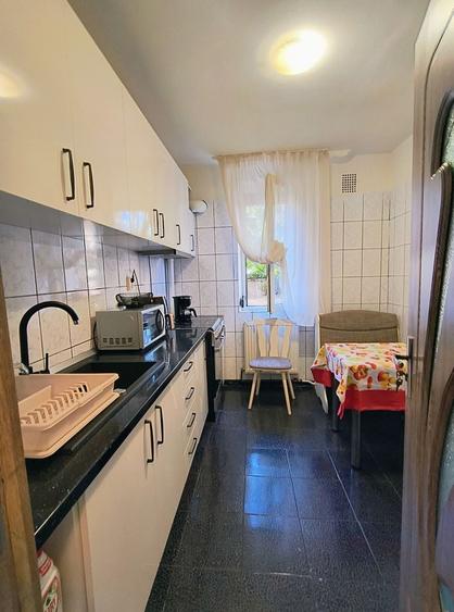 Apartament cu 2 camere semidecomandat, mobilat în Gara de Nord