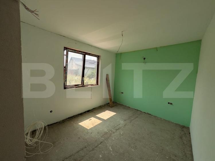 Casă individuală cu 5 camere cu Teren 141 Mp în Moreni